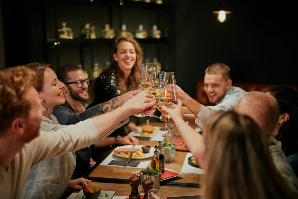 A Food Lover’s Guide to Park West: Where to Eat, Sip, and Savor in Naples’ Hidden Gem Neighborhood